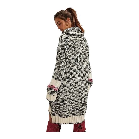 Free People Tunic Sweater Dress Winter Storm OVERSIZED NWOT Chunky Knit - Picture 2 of 6